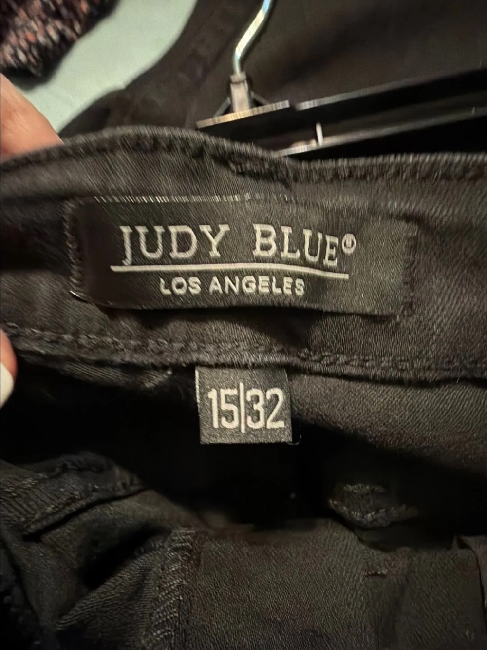 Judy Blue Black Capri Fit Pants - Size 15 - Picture 2 of 3